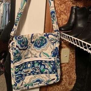 Vera Bradley crossbody purse